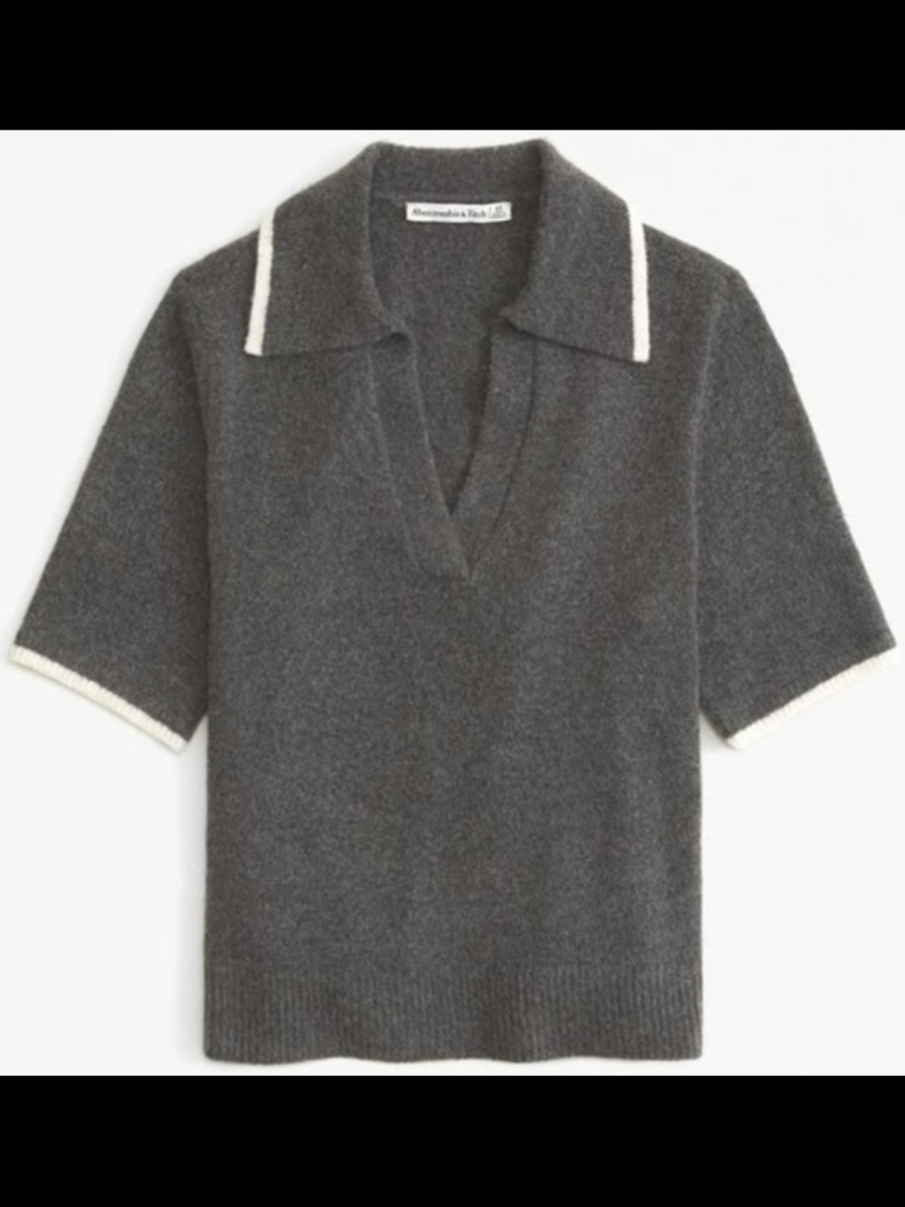 Abercrombie & Fitch Charcoal V‑Neck Short‑Sleeve Sweater with Cream Trim